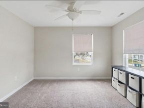 32 Rustleaf Lane, Levittown PA 19055