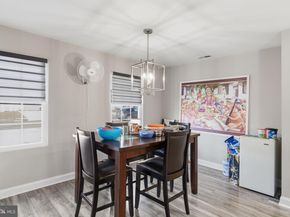 32 Rustleaf Lane, Levittown PA 19055