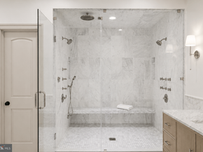 4614 36TH Street N, Arlington VA 22207