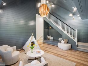 4614 36TH Street N, Arlington VA 22207