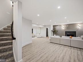 4614 36TH Street N, Arlington VA 22207