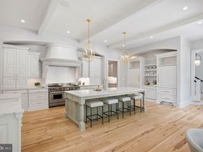 4614 36TH Street N, Arlington VA 22207