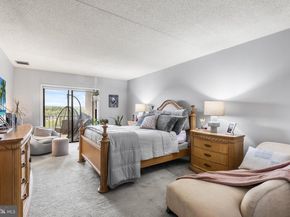 21132 Valley Forge Circle 1132, King Of Prussia PA 19406