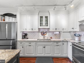 21132 Valley Forge Circle 1132, King Of Prussia PA 19406
