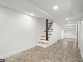 895 N 66TH Street, Philadelphia PA 19151