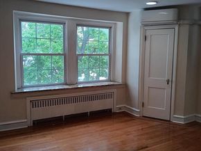 838 Glenview Street, Philadelphia PA 19111