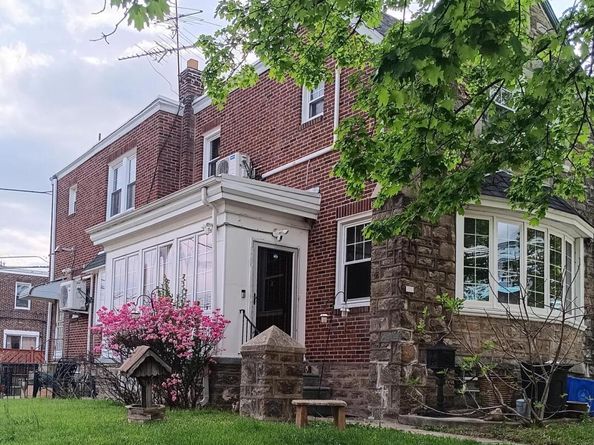 838 Glenview Street, Philadelphia PA 19111