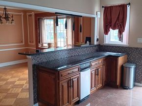 838 Glenview Street, Philadelphia PA 19111