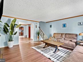 312 Glenwood Circle, Darby PA 19023