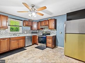 312 Glenwood Circle, Darby PA 19023