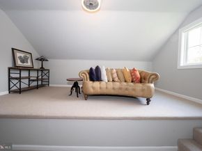 945 Lafayette Road, Bryn Mawr PA 19010