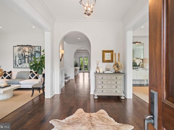 4815 Drummond Avenue, Chevy Chase MD 20815