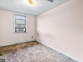 1318 Wycombe Avenue, Darby PA 19023