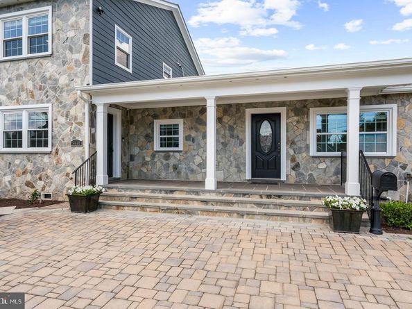 6634 Harriett Street, Falls Church VA 22042