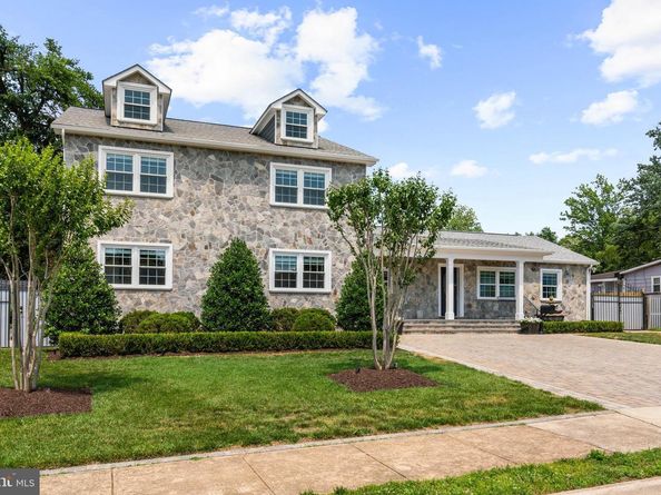 6634 Harriett Street, Falls Church VA 22042