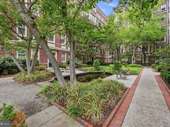4637 Pine Street D306, Philadelphia PA 19143