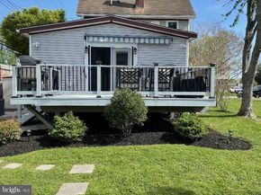 2047 Walnut Street, Holmes PA 19043