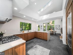 3800 Lakeview Terrace, Falls Church VA 22041