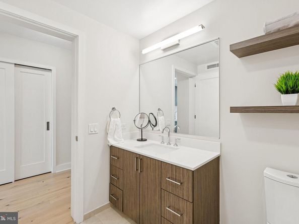 1211 Van Street SE 1003, Washington DC 20003