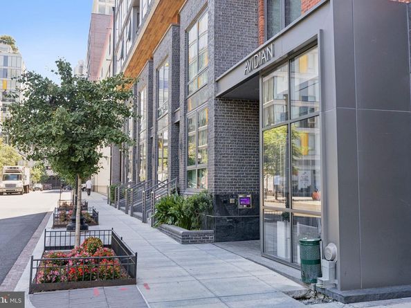 1211 Van Street SE 1003, Washington DC 20003