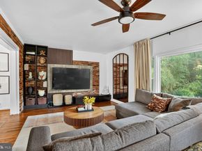 4004 David Lane, Alexandria VA 22311