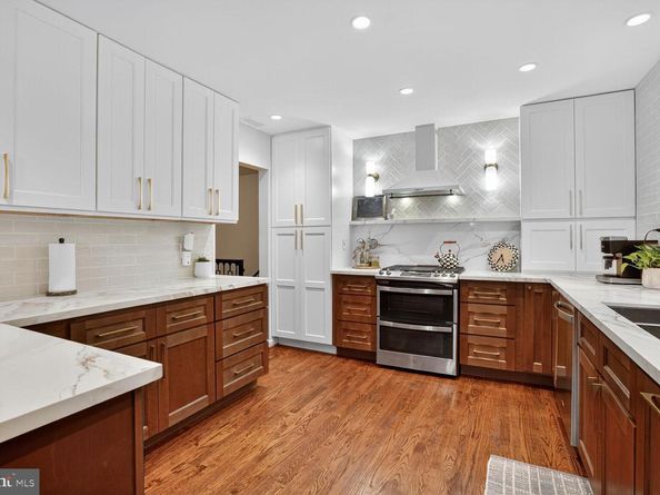 4004 David Lane, Alexandria VA 22311