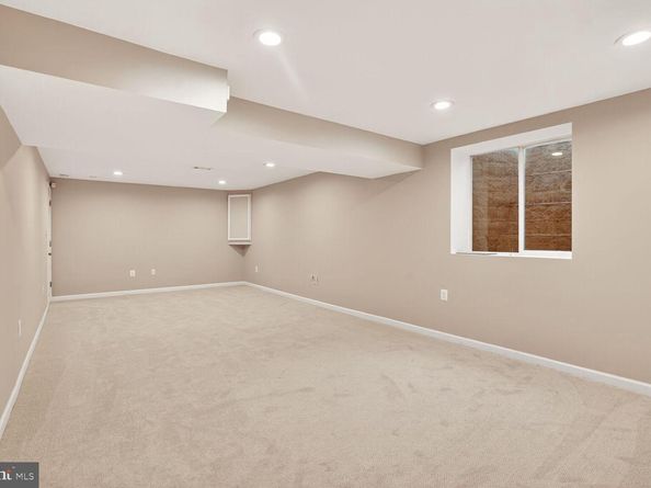 4004 David Lane, Alexandria VA 22311