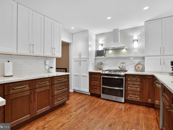 4004 David Lane, Alexandria VA 22311