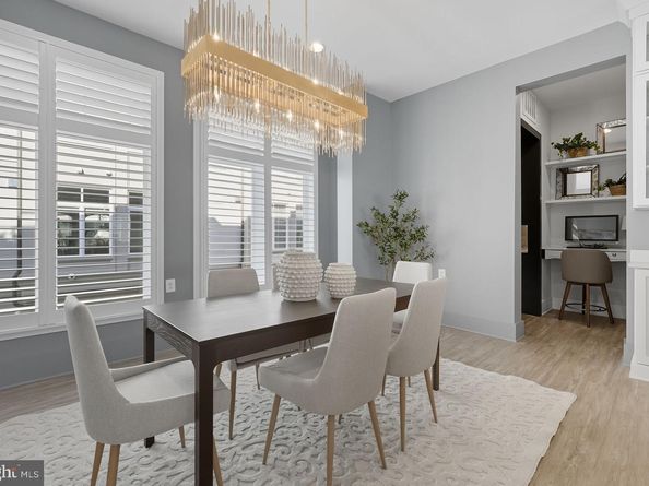 8215 River Road, Bethesda MD 20817