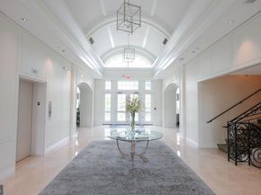 8215 River Road, Bethesda MD 20817
