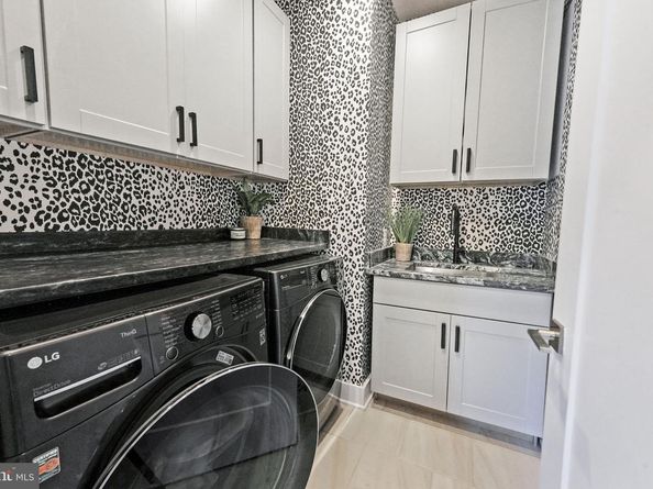 8215 River Road, Bethesda MD 20817
