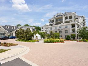 8215 River Road, Bethesda MD 20817