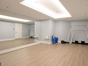 8215 River Road, Bethesda MD 20817