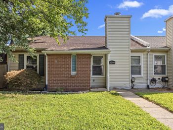 3200 Ellington Court