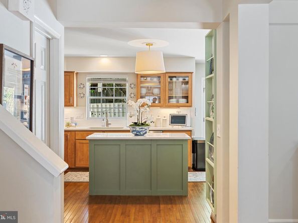 2702 Chanbourne Way, Vienna VA 22181