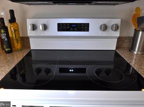 4561 Strutfield Lane 3115, Alexandria VA 22311