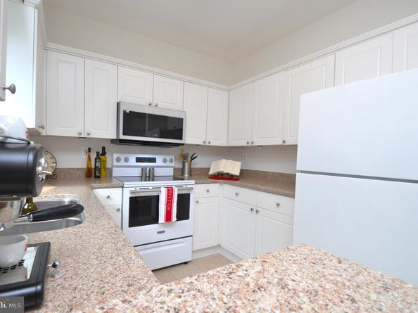 4561 Strutfield Lane 3115, Alexandria VA 22311