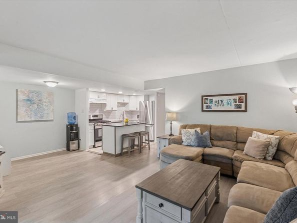 305 Shawmont Avenue C, Philadelphia PA 19128