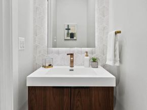 402 Marshall Road SW, Vienna VA 22180