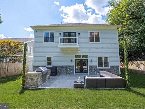7214 Shreve Road, Falls Church VA 22043