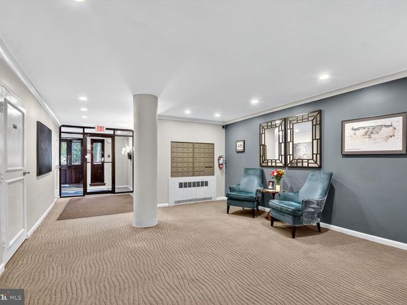 2711 Ordway Street NW 300, Washington DC 20008