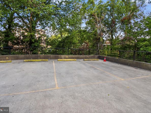 2711 Ordway Street NW 300, Washington DC 20008