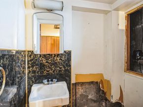 1120 Emily Street, Philadelphia PA 19148