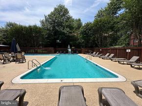 2820 Lee Oaks Place 302, Falls Church VA 22046