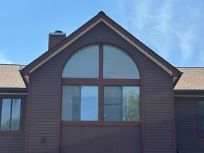 2820 Lee Oaks Place 302, Falls Church VA 22046