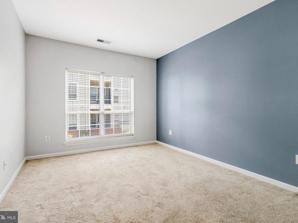 4862 Eisenhower Avenue 272, Alexandria VA 22304