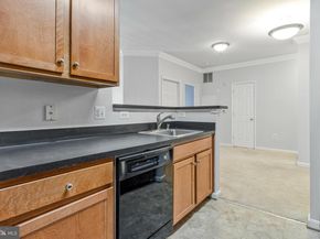 4862 Eisenhower Avenue 272, Alexandria VA 22304