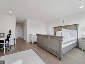 322 Fairmount Avenue, Philadelphia PA 19123