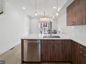 322 Fairmount Avenue, Philadelphia PA 19123