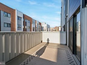 322 Fairmount Avenue, Philadelphia PA 19123